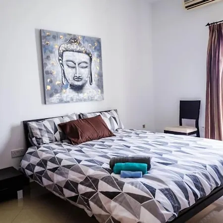Duplex Penthouse With Large Terrace And Views דירה