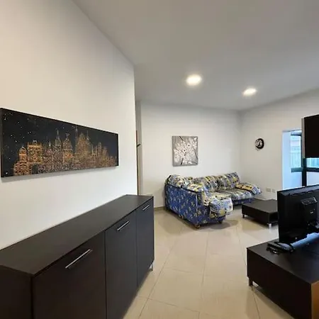 Duplex Penthouse With Large Terrace And Views * Gzira